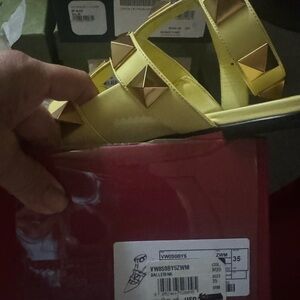 VALENTINO - BRAND NEW YELLOW FLATS SIZE 5 WITH BOX (100% AUTHENTIC) - NO RETURNS